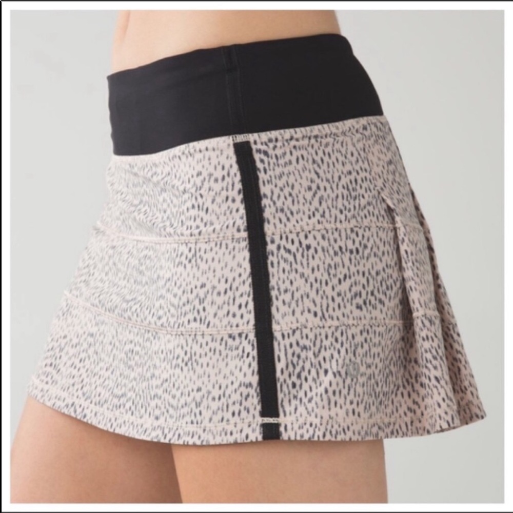 Lululemon 6 Pace Rival Skirt Dottie Dash Beige Black Dashes